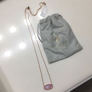 NWT Rose gold Kendra Scott Necklace